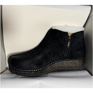 Makara Black Burnished Suede Women Slip On Comfort Shoes Size 40